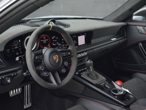 Used 2024 Porsche 911 GT3 RS image 5