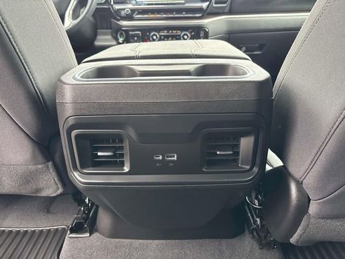Used 2024 Chevrolet Silverado 1500 LT AWD/4WD image 12
