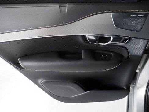 Used 2022 Volvo XC90 T8 R-Design w/ Advanced Package image 58