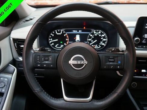 Used 2022 Nissan Rogue SV w/ SV Premium Package image 12