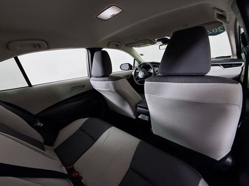 Certified 2025 Toyota Corolla LE image 28