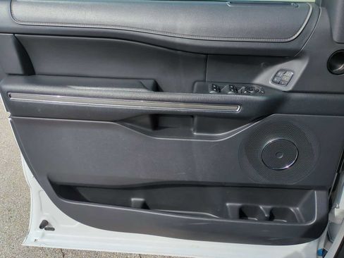 Used 2024 Ford Expedition XLT RWD image 22