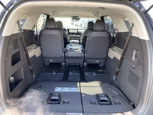 New 2026 Kia Carnival image 5