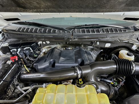 Used 2020 Ford Expedition XLT w/ Equipment Group 202A image 35