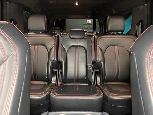 Used 2024 Ford Expedition Max Limited image 22