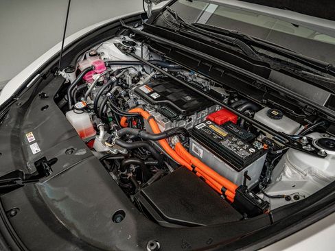 Certified 2024 Lexus RZ 450e Premium w/ Technology Package image 37