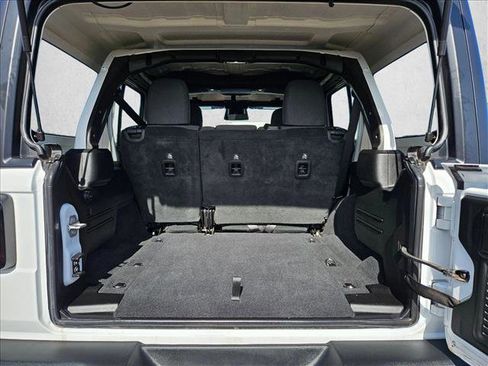 Used 2025 Jeep Wrangler Unlimited Sport AWD/4WD image 6
