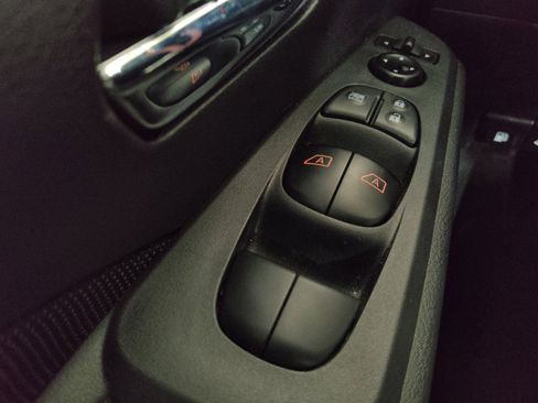 Used 2024 Nissan Kicks SV w/ Exterior Package FWD image 27