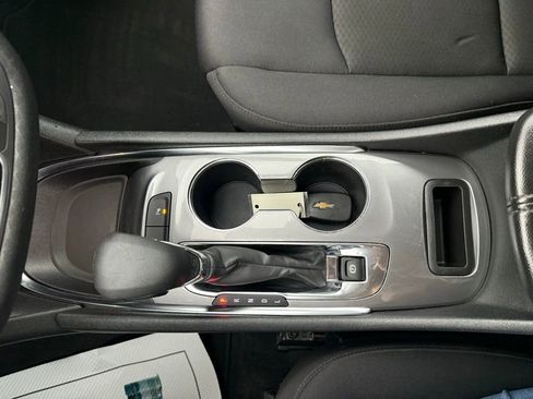 Used 2024 Chevrolet Malibu LT image 37