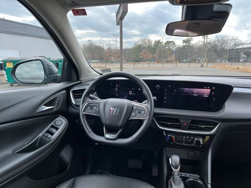 Used 2024 Buick Encore GX Sport Touring image 33