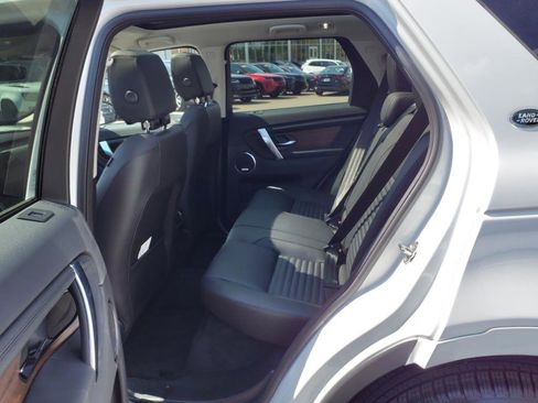 Certified 2025 Land Rover Discovery Sport S image 11