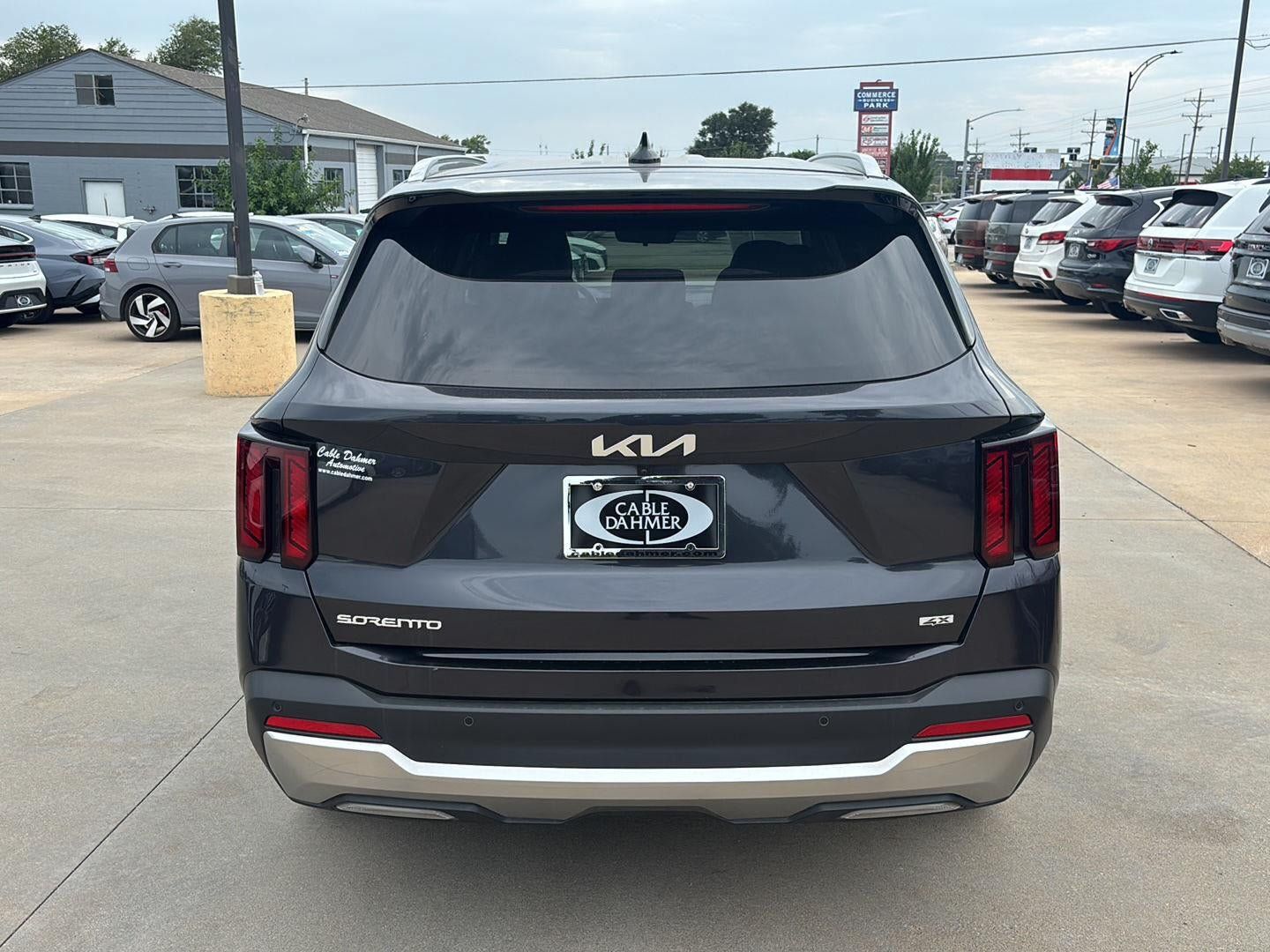 Used 2025 Kia Sorento S AWD/4WD image 5
