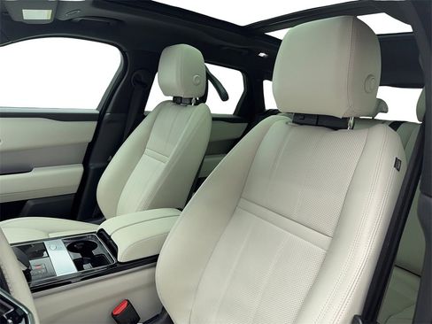 Used 2023 Land Rover Range Rover Velar R-Dynamic S image 37