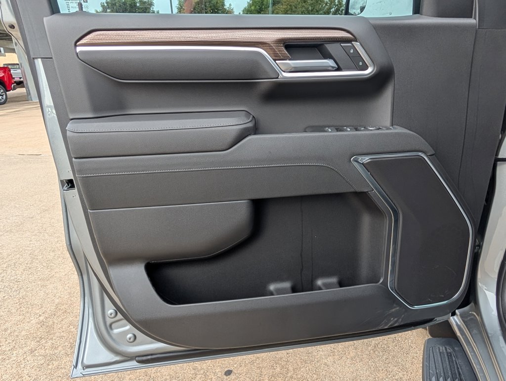 New 2026 Chevrolet Silverado 1500 RST w/ LPO, Dark Essentials Package RWD image 12