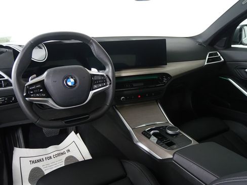 Used 2025 BMW 330i Sedan image 18