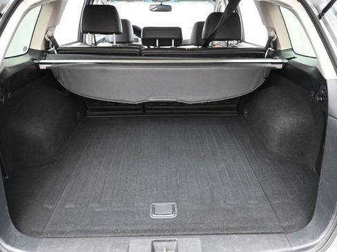 Used 2014 Subaru Outback 2.5i Limited AWD/4WD image 28