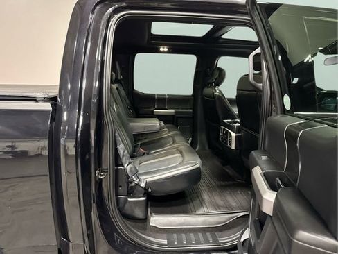 Used 2019 Ford F150 Platinum w/ Equipment Group 701A Luxury AWD/4WD image 26