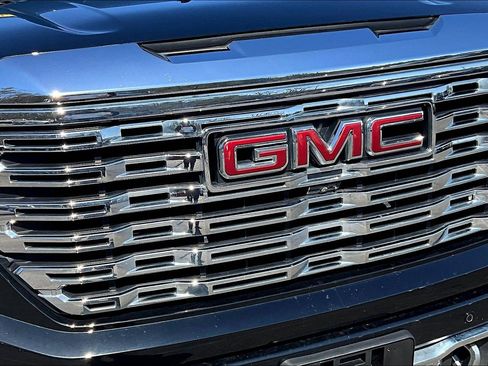 Used 2023 GMC Sierra 1500 Denali w/ Denali Reserve Package image 24