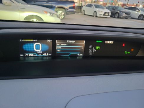 Used 2022 Toyota Prius LE image 36