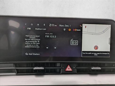 Used 2025 Kia Sportage EX image 18