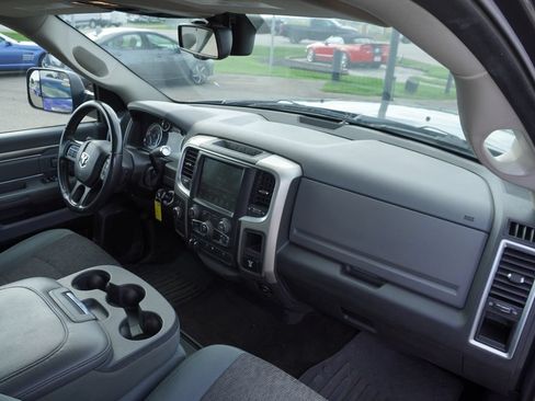 Used 2015 RAM 3500 SLT w/ Luxury Group AWD/4WD image 28