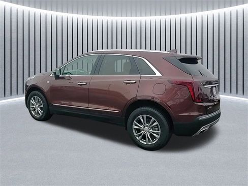 Certified 2022 Cadillac XT5 Premium Luxury image 7