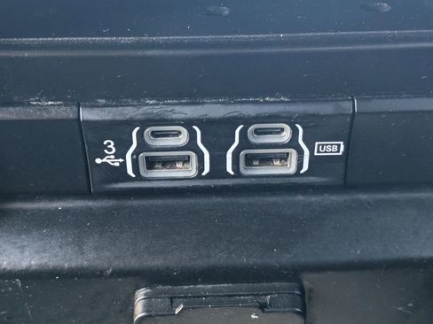 Used 2020 RAM 1500 Big Horn AWD/4WD image 14