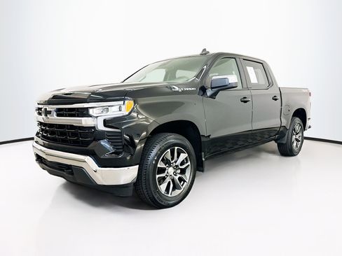 Used 2023 Chevrolet Silverado 1500 LT image 3