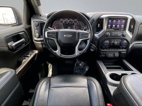 Used 2019 Chevrolet Silverado 1500 LT Trail Boss AWD/4WD image 5