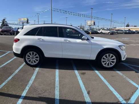 Used 2020 Mercedes-Benz GLC 300 4MATIC image 6