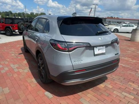 Certified 2024 Honda HR-V Sport image 9