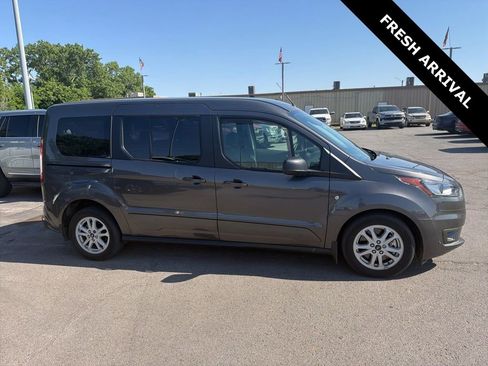 Used 2022 Ford Transit Connect XLT FWD image 4