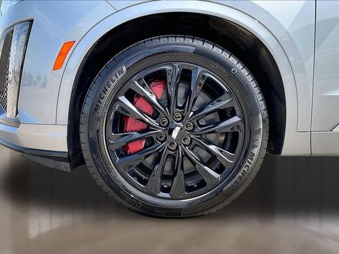 Certified 2024 Cadillac XT6 Sport w/ LPO, Red Accent Package AWD/4WD image 8