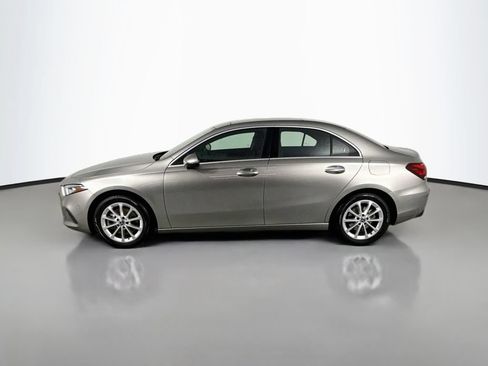 Used 2019 Mercedes-Benz A 220 4MATIC image 2