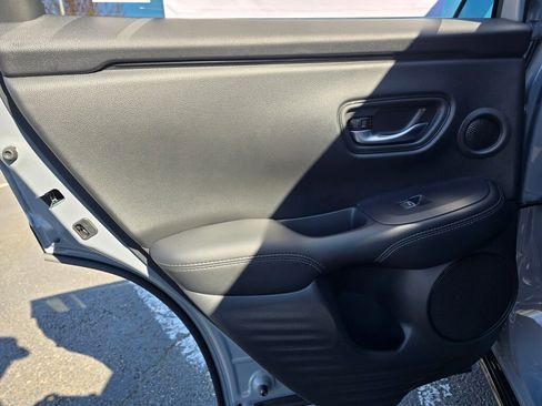 New 2026 Honda HR-V EX-L image 15