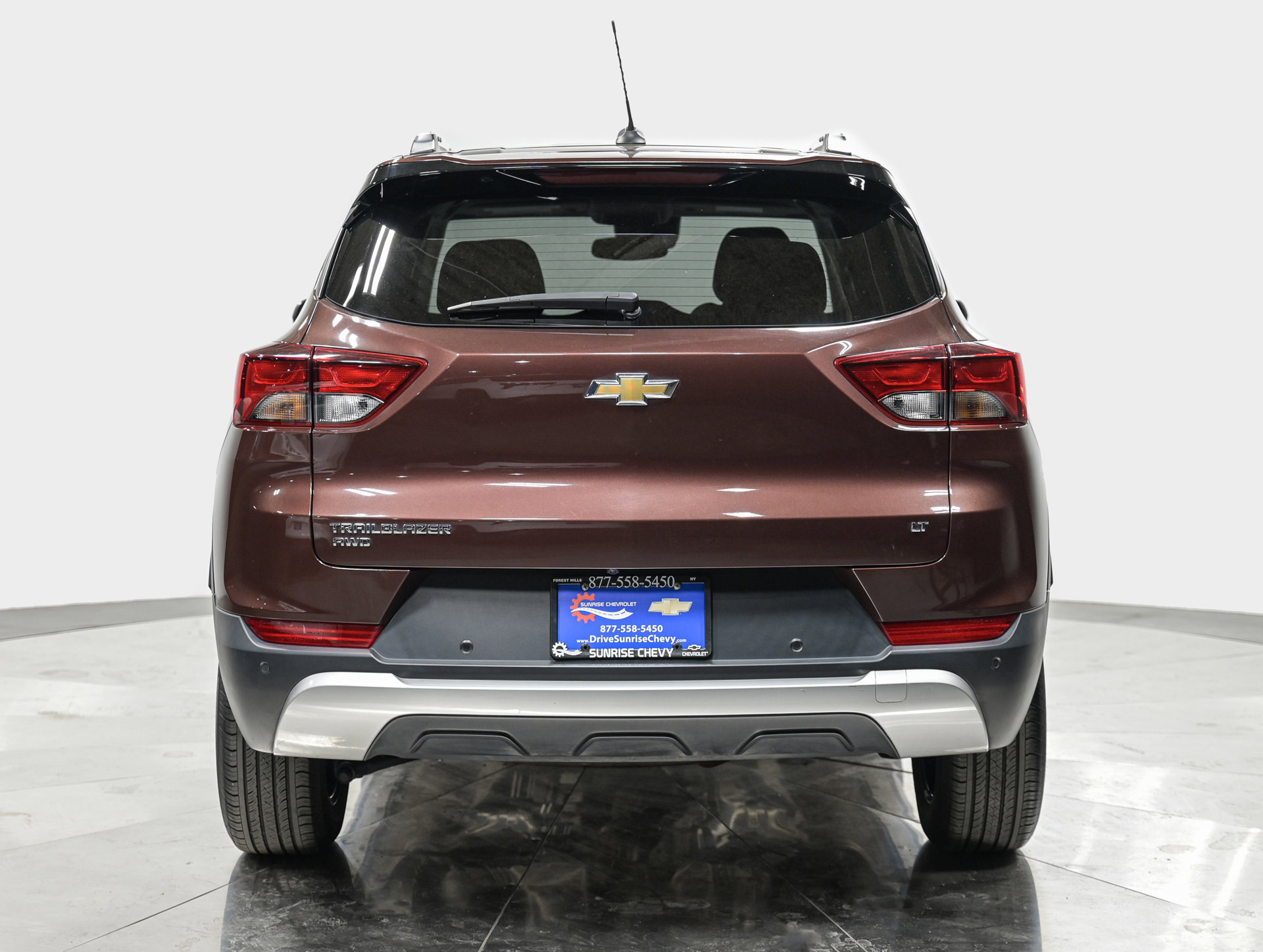 Used 2022 Chevrolet TrailBlazer LT w/ Convenience Package AWD/4WD image 5