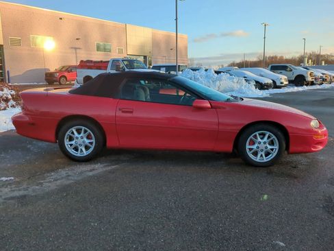 Used 2002 Chevrolet Camaro LT image 9