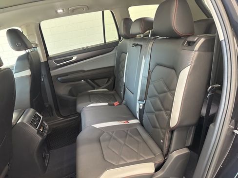 New 2026 Volkswagen Atlas Peak Edition AWD/4WD image 27