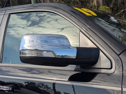 Used 2019 RAM 1500 Laramie image 11