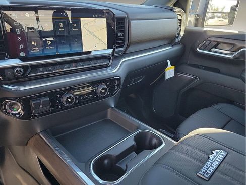 Used 2025 Chevrolet Silverado 2500 High Country w/ High Country Premium Package image 20