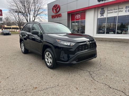 Certified 2021 Toyota RAV4 LE image 7