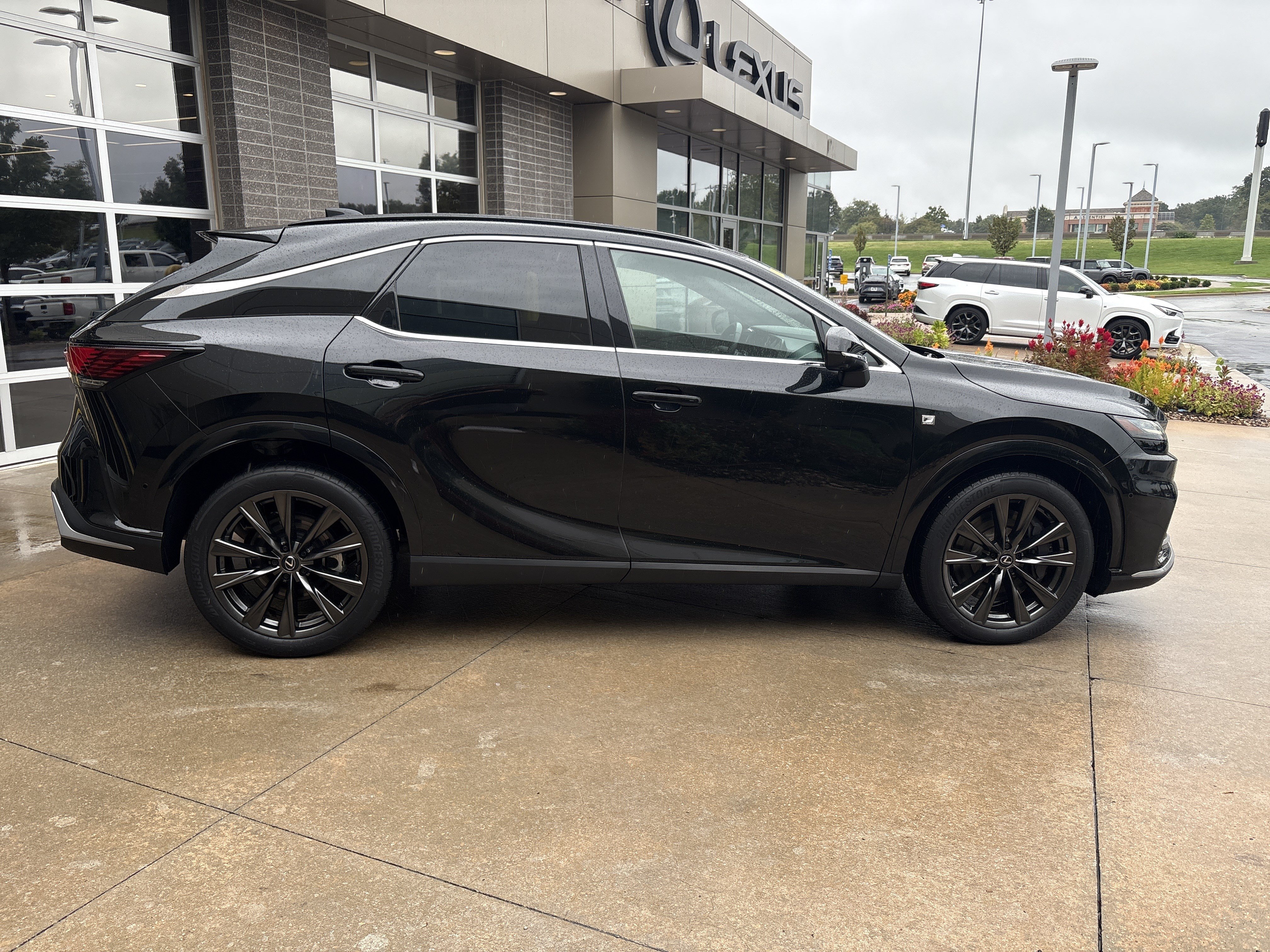 Used 2024 Lexus RX 350 F Sport w/ Convenience Package AWD/4WD image 11