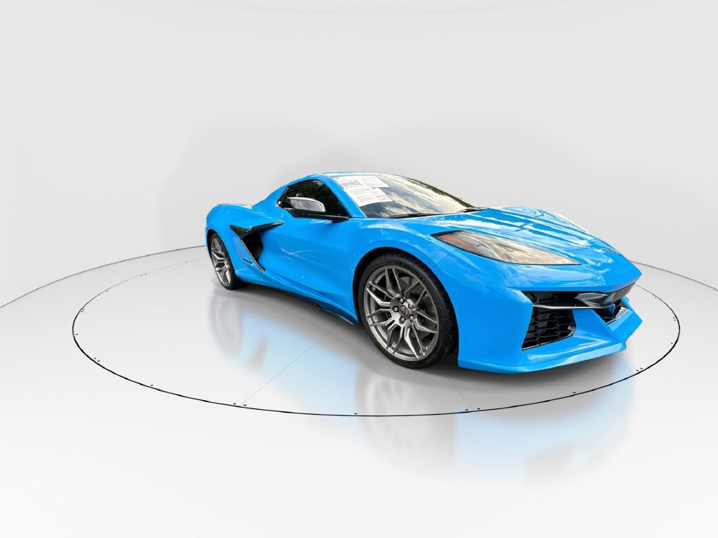 Used 2025 Chevrolet Corvette Z06 RWD image 2