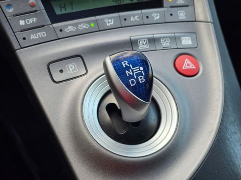 Used 2012 Toyota Prius Three w/ Solar Roof Pkg image 34