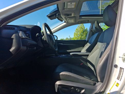 Certified 2025 Toyota Camry XLE w/ Premium Package AWD/4WD image 15