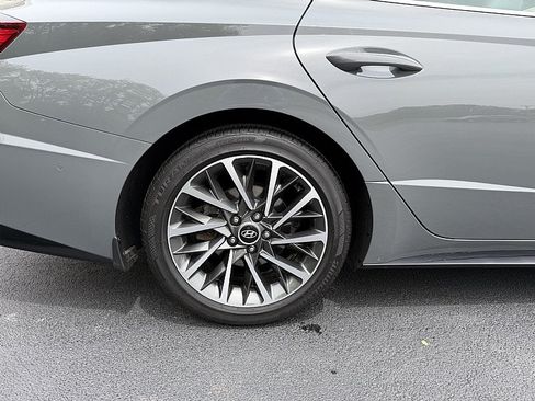 Used 2021 Hyundai Sonata Limited w/ Winter Weather Package FWD image 8