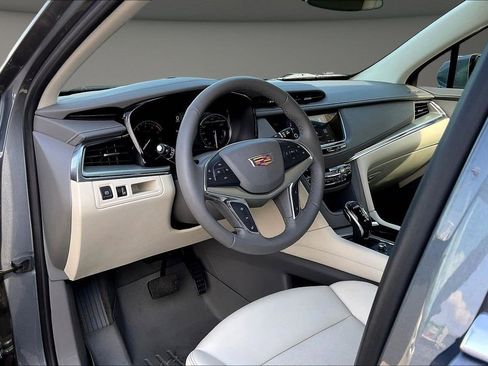 Used 2022 Cadillac XT5 Premium Luxury FWD image 19