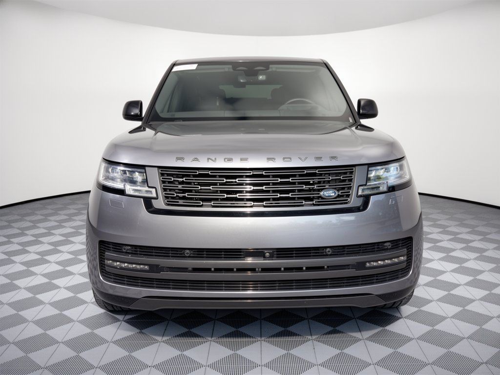Used 2025 Land Rover Range Rover SE AWD/4WD image 6