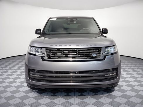 Used 2025 Land Rover Range Rover SE AWD/4WD image 6