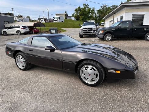 Used 1989 Chevrolet Corvette Coupe RWD image 5